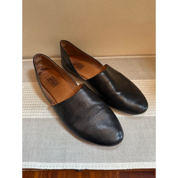 Miz Mooz NYC Kimmy Black Leather Flats Size 41/ US 9.5-10 - Picture 1 of 7